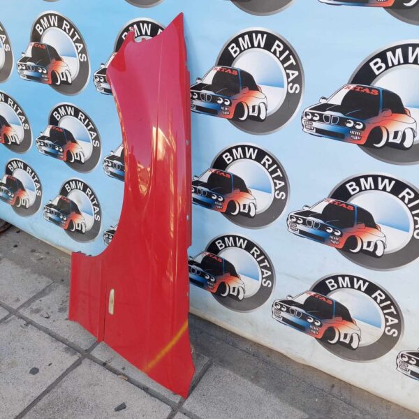 Φτερό εμπρός αριστερό οδηγού E46 coupe cabrio.Χρώμα κόκκινο