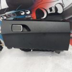 Ντουλαπάκι μαύρο συνοδηγού F20-F21-F22-F23-F87