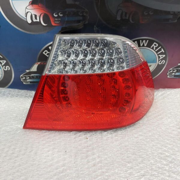 Φανάρι πίσω δεξί συνοδηγού led Ε46 κουπέ σε άριστη κατάσταση λευκό φλάς